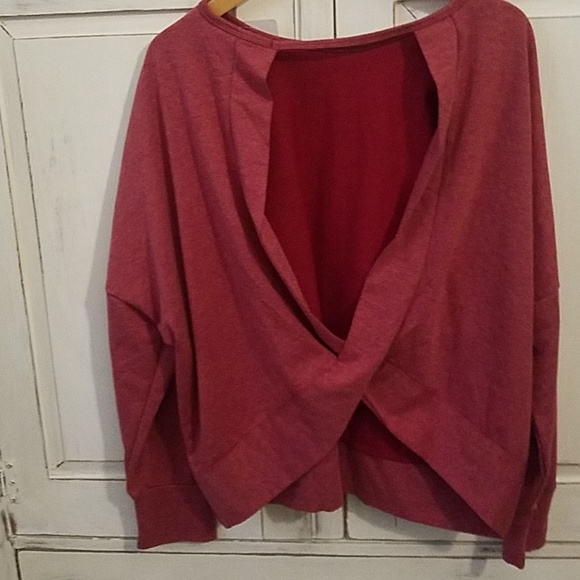 Red Open back crisscross top - Picture 2 of 4